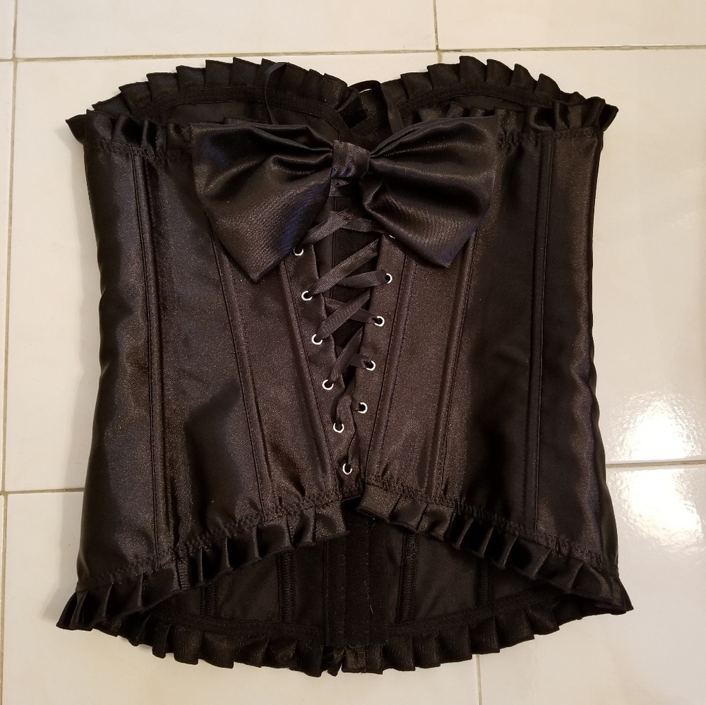 Black corset - Picture 3 of 4